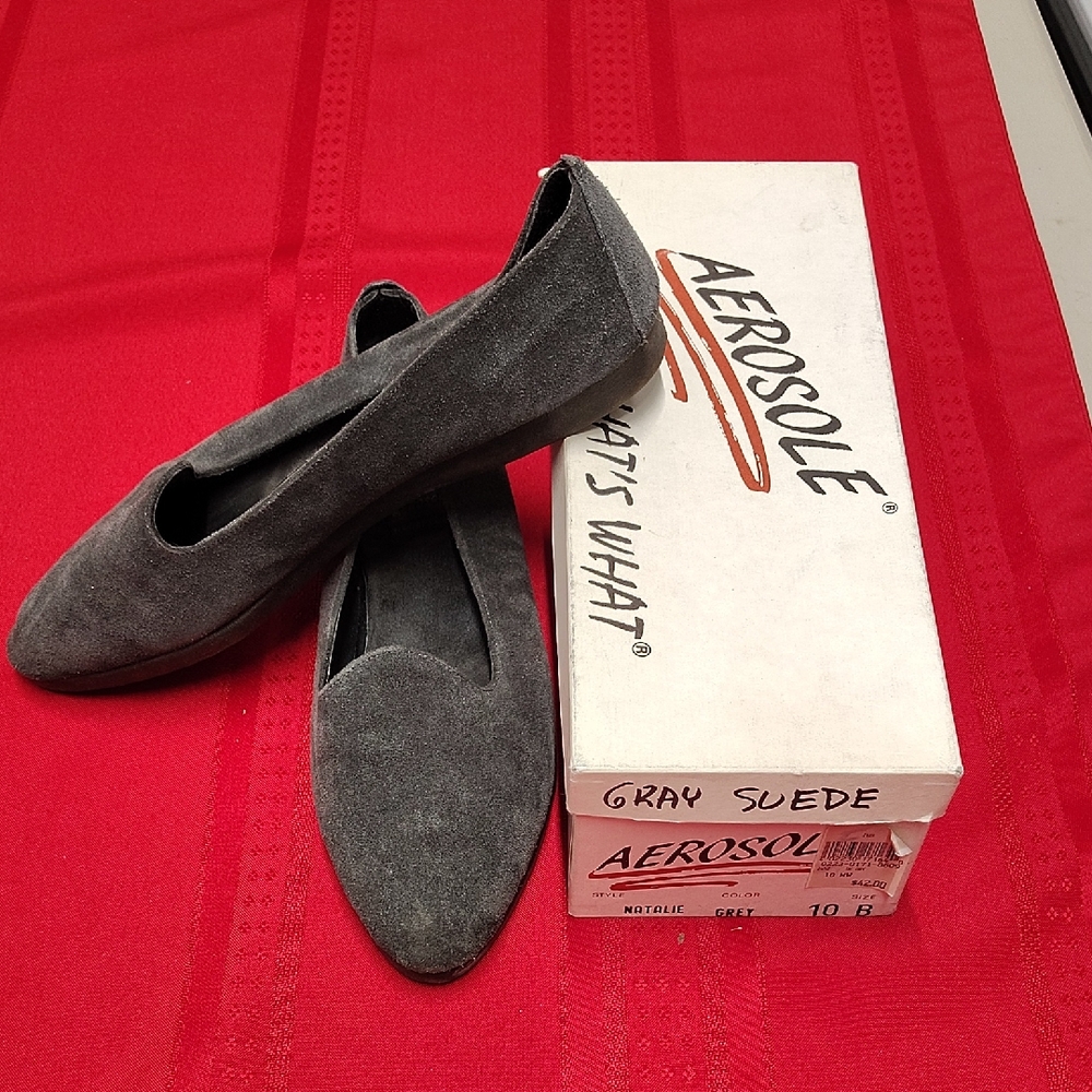 AEROSOLES Charcoal Suede Women's Flats